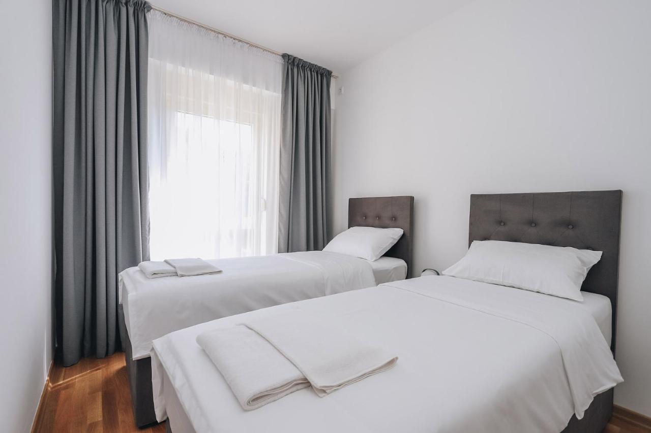 Status-M Apartments Bečići エクステリア 写真