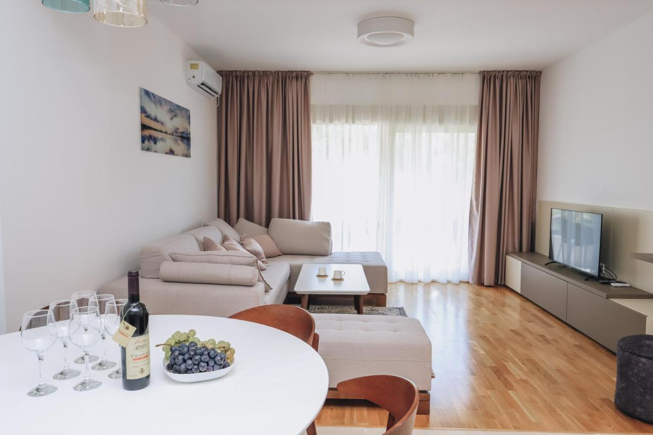 Status-M Apartments Bečići エクステリア 写真