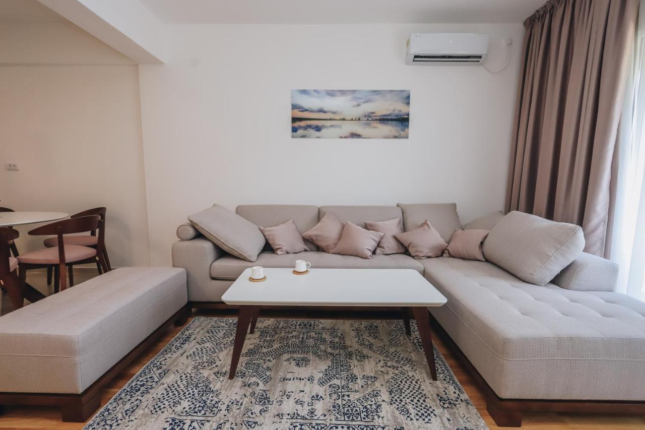 Status-M Apartments Bečići エクステリア 写真
