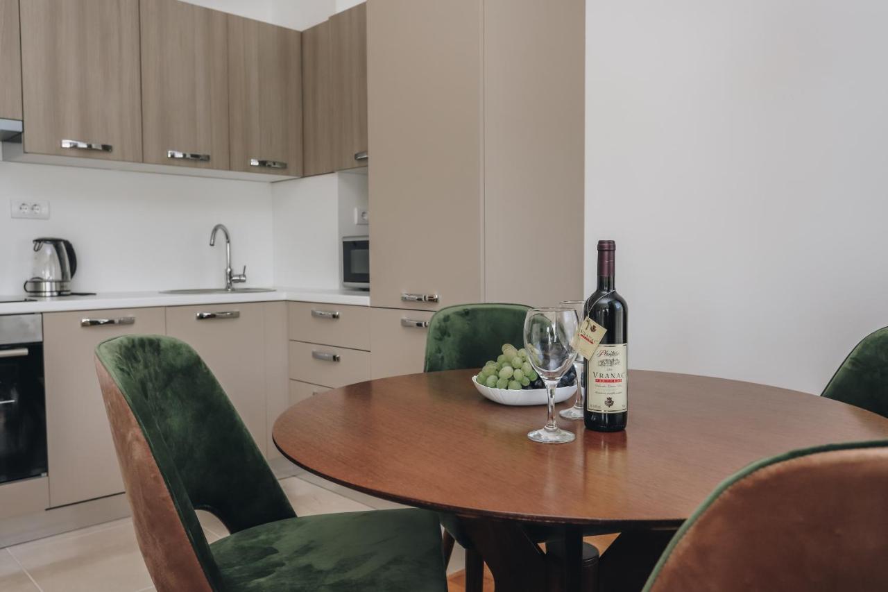 Status-M Apartments Bečići エクステリア 写真