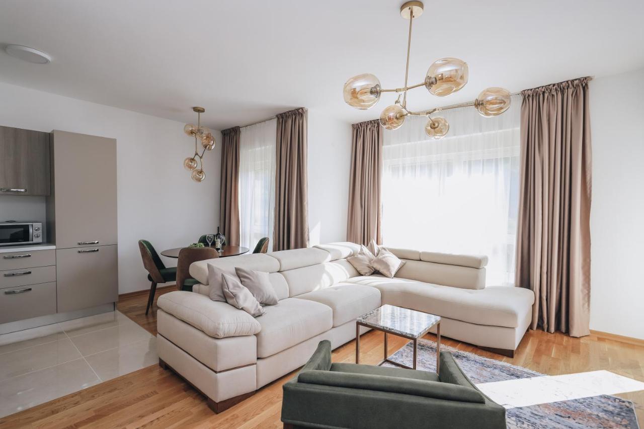 Status-M Apartments Bečići エクステリア 写真