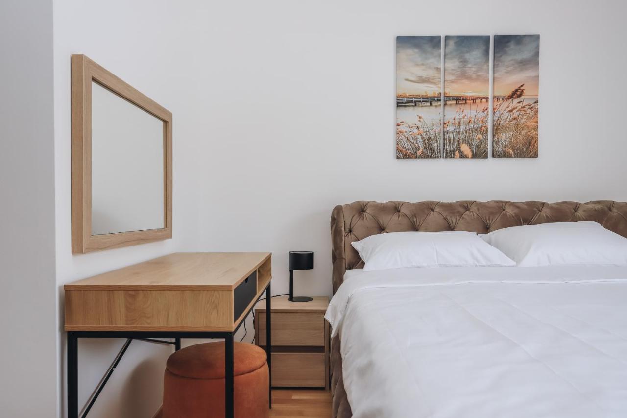 Status-M Apartments Bečići エクステリア 写真