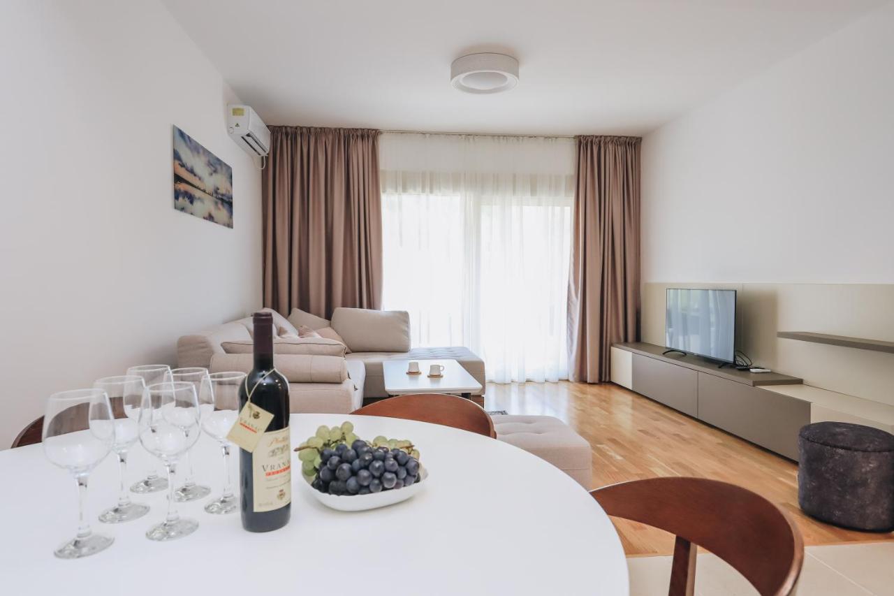 Status-M Apartments Bečići エクステリア 写真