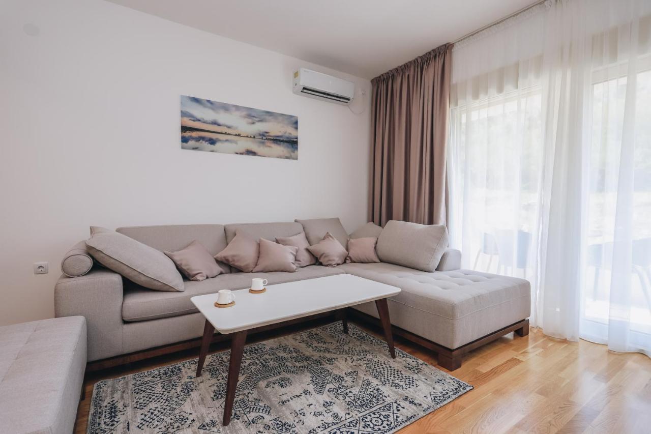 Status-M Apartments Bečići エクステリア 写真
