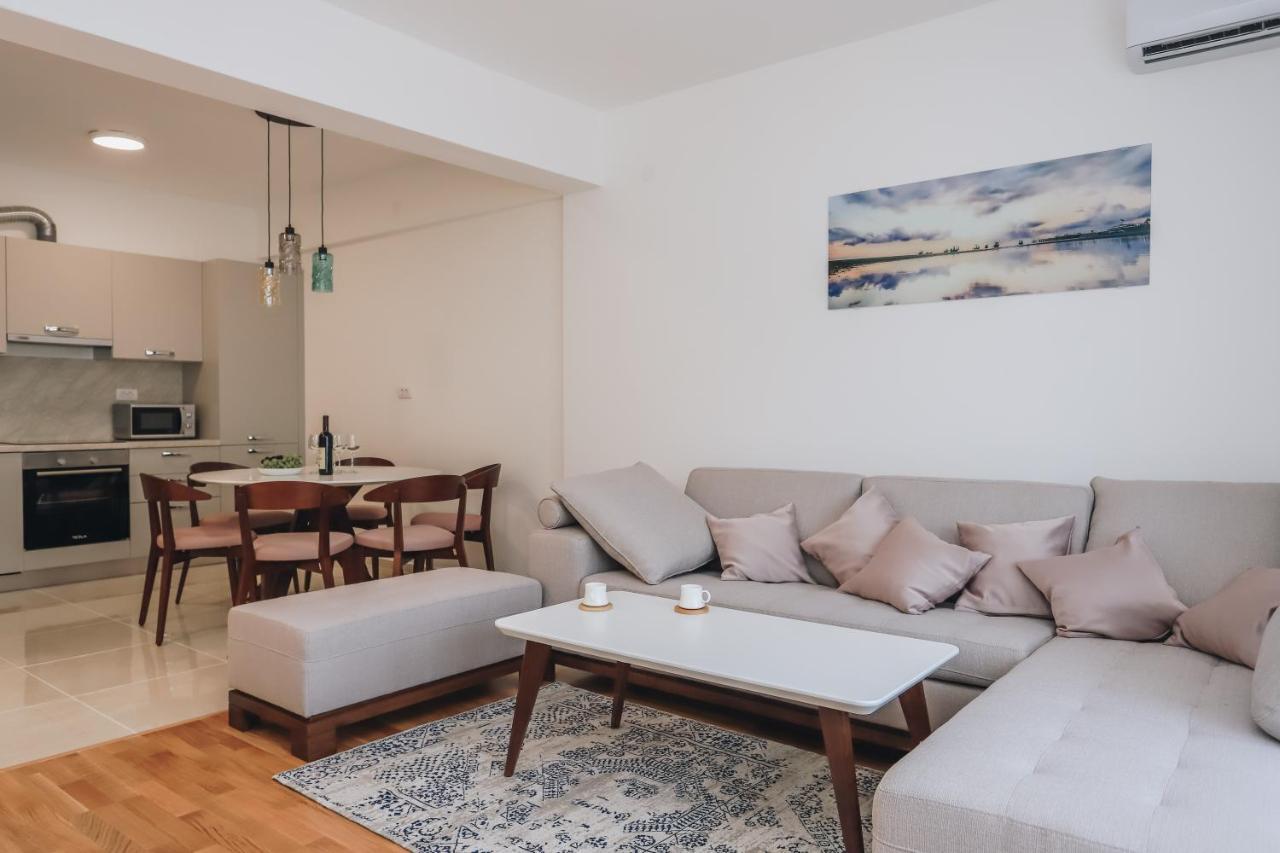 Status-M Apartments Bečići エクステリア 写真