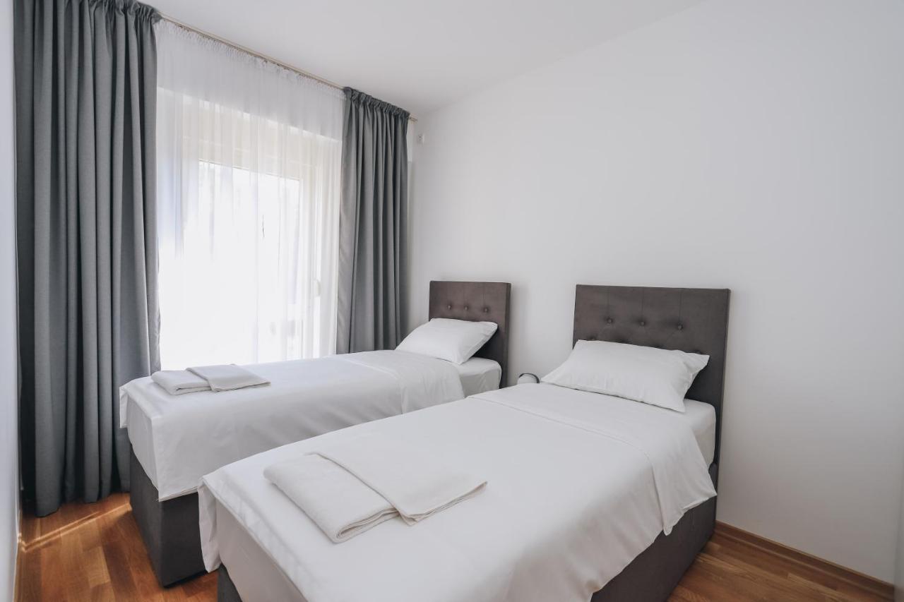 Status-M Apartments Bečići エクステリア 写真